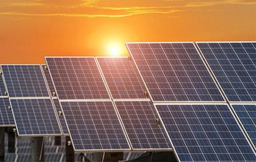 طی چند روز آینده شاهد خبر امضای قرارداد احداث نیروگاه ۱۰۰ مگاواتی خورشیدی در یزد با فاینانس آلمانیها با سرمایه گذاری حدود ۱۲۰ میلی